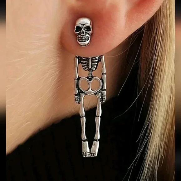 1pair Unique Detachable Realistic Human Skull Skeleton Earrings For Women - Picture 1 of 5